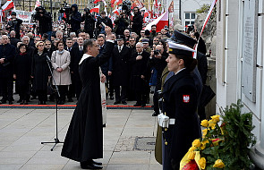 Warszawa: Msza w katedrze polowej w intencji ofiar katastrofy smoleńskiej