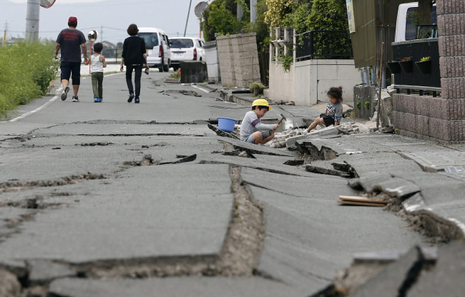 Rośnie liczba ofiar wstrząsów na wyspie Kiusiu