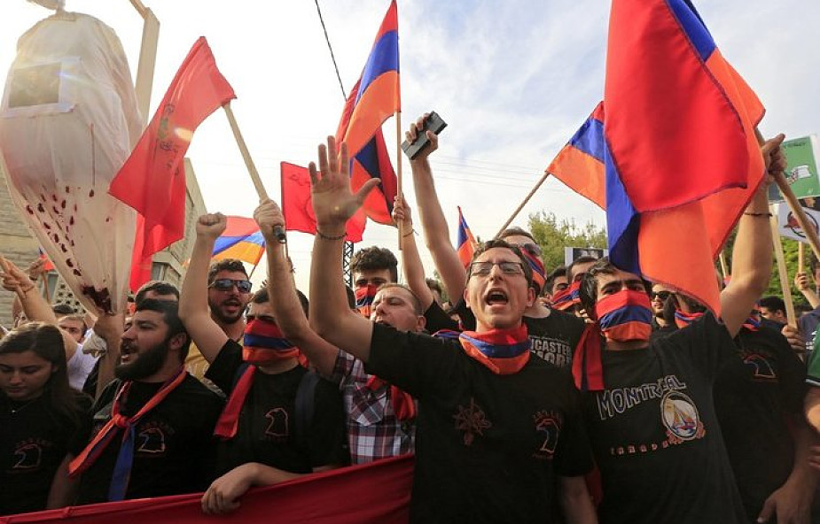 Armenia: Clooney na marszu pamięci ofiar ludobójstwa