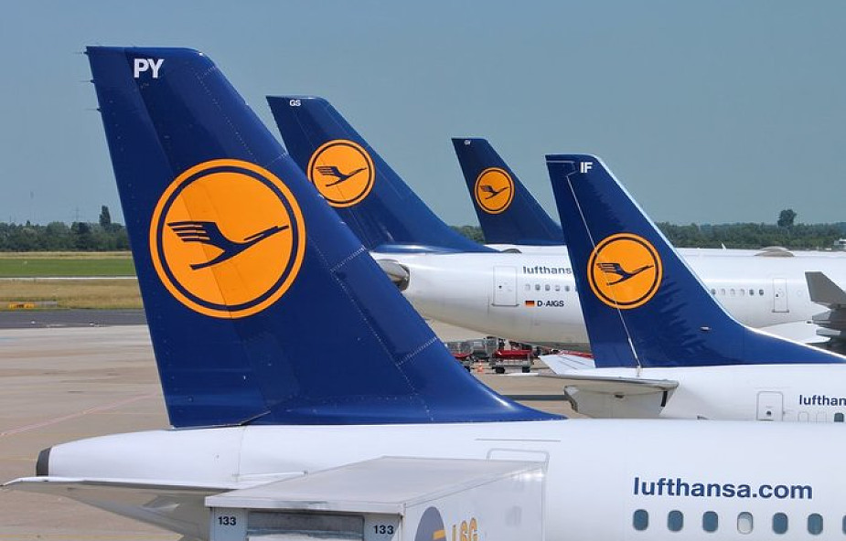 Niemcy: Lufthansa odwołuje prawie 900 lotów