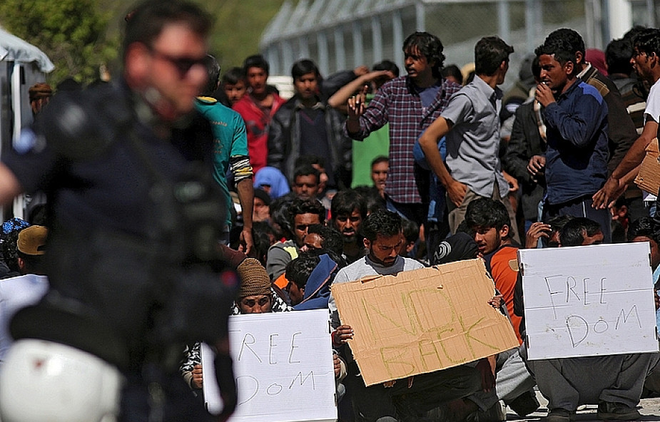"Przyjazd papieża na Lesbos ma oddać głos uchodźcom"
