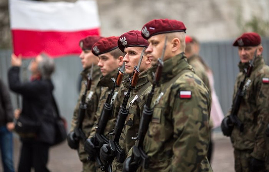 Macierewicz: celem MON wzmocnienie polskiej armii