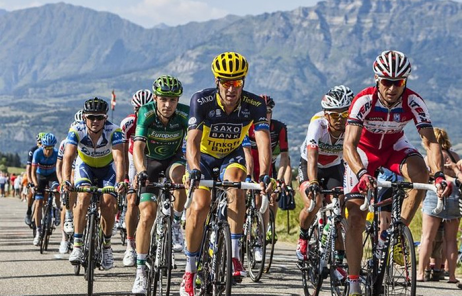 Tour de France: uczestników chronią oddziały specjalne