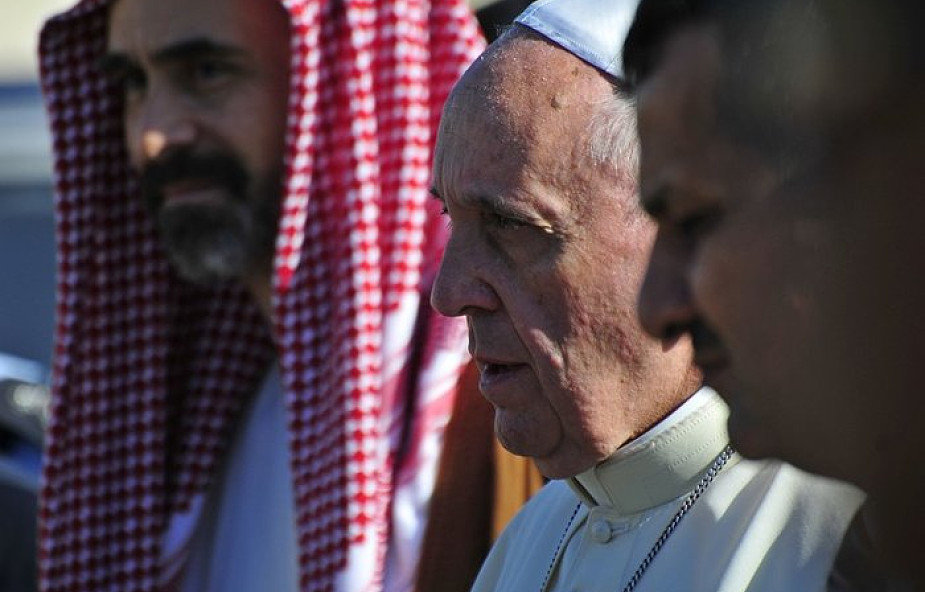 Franciszek przeprosił uchodźców: wybaczcie zamknięcie społeczeństw