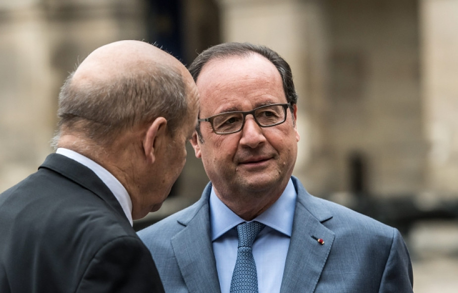 Hollande o utrzymaniu sankcji wobec Rosji