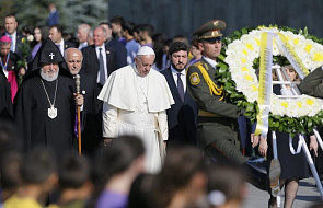 Papież modlił się przy pomniku rzezi Ormian