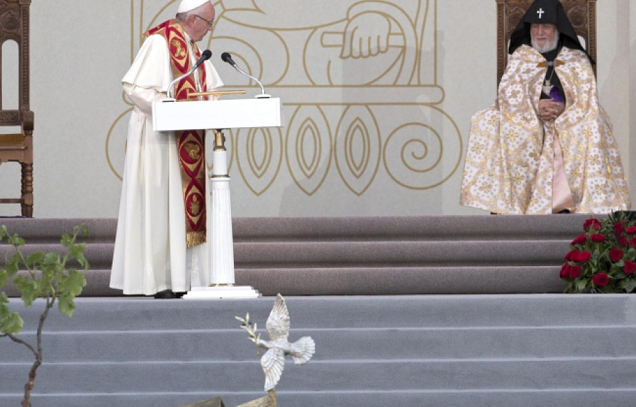 Franciszek na Eucharystii ormiańskiej: idźmy za Bożym wezwaniem do pełnej komunii 
