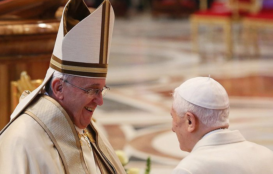 Franciszek i Benedykt XVI na wspólnej uroczystości