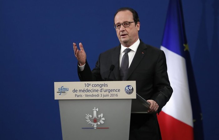 Hollande: postawa NATO nie jest agresywna