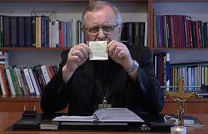 Biskup Dajczak zdradza, jaki tekst nosi ze sobą codziennie [WIDEO]