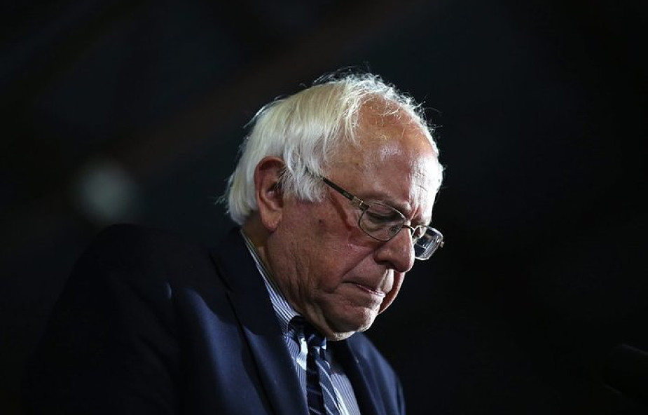 Sanders: nie rezygnuję z walki o nominację
