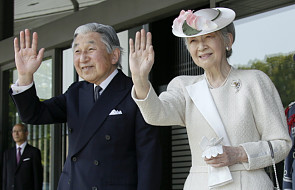 Cesarz Japonii Akihito rozważa abdykację