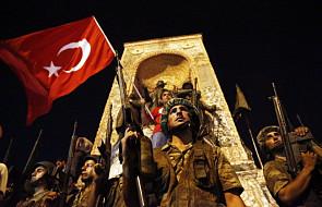 Turcja: chaos po nieudanej próbie zamachu stanu