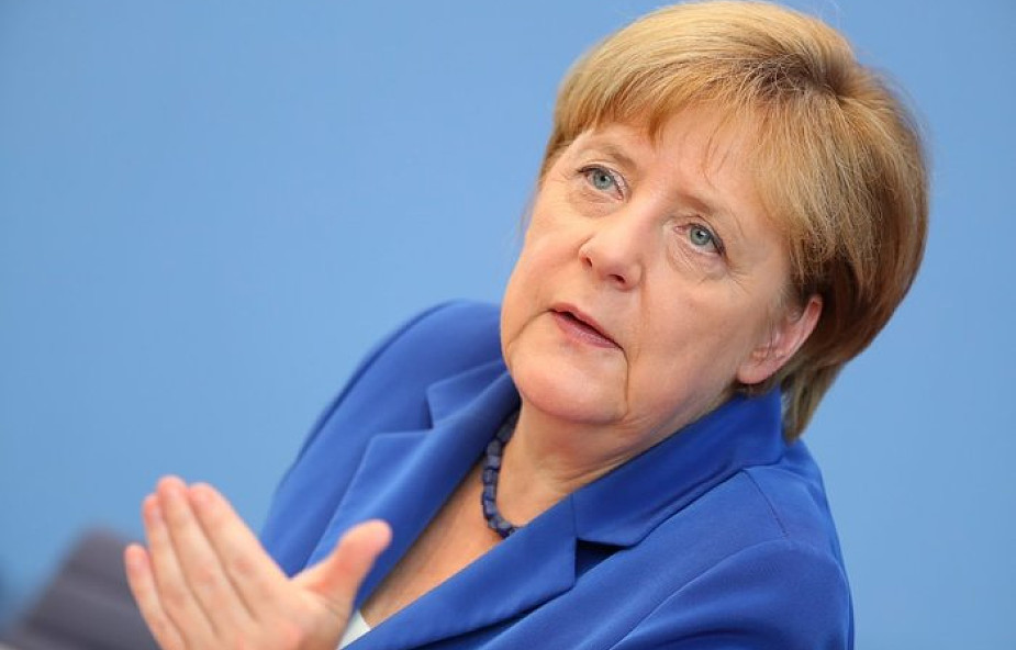 Merkel broni swojej polityki migracyjnej