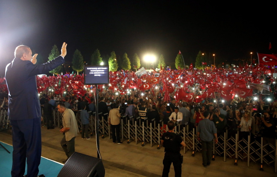 Turcja: po próbie puczu zatrzymano ponad 35 tys. osób