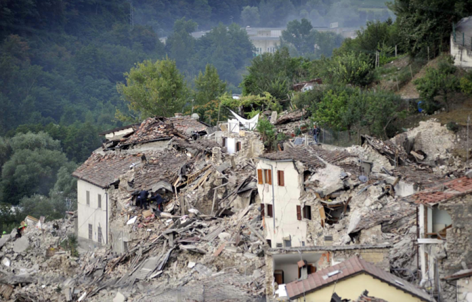 Do 247 wzrosła liczba zabitych w trzęsieniu ziemi