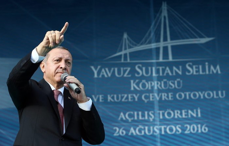 Prezydent Turcji otworzył most nad Bosforem