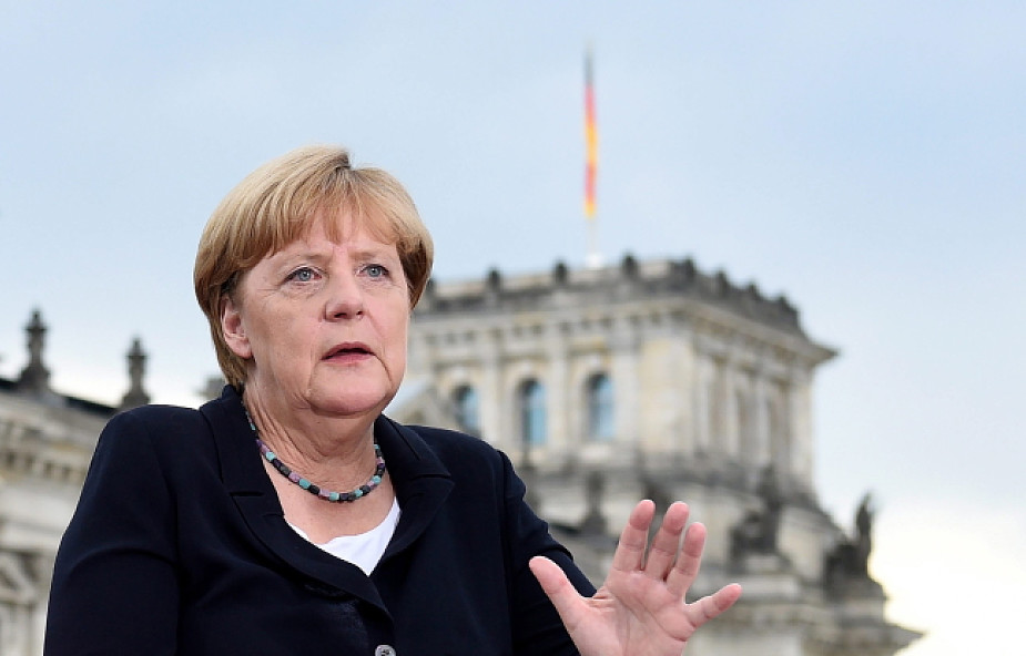 Niemcy: Merkel zwleka z decyzją o reelekcji
