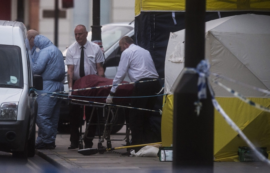 Ofiara śmiertelna ataku nożownika w Londynie