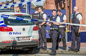 Belgia/Napastnik z maczetą ranił policjantki, zginął od kul