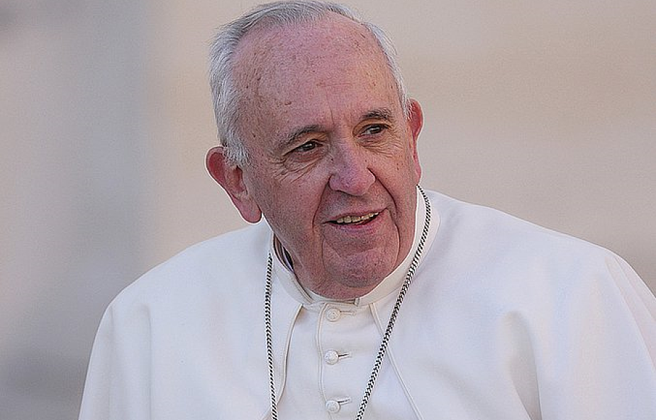 Papież zachęca do modlitwy za Gabon