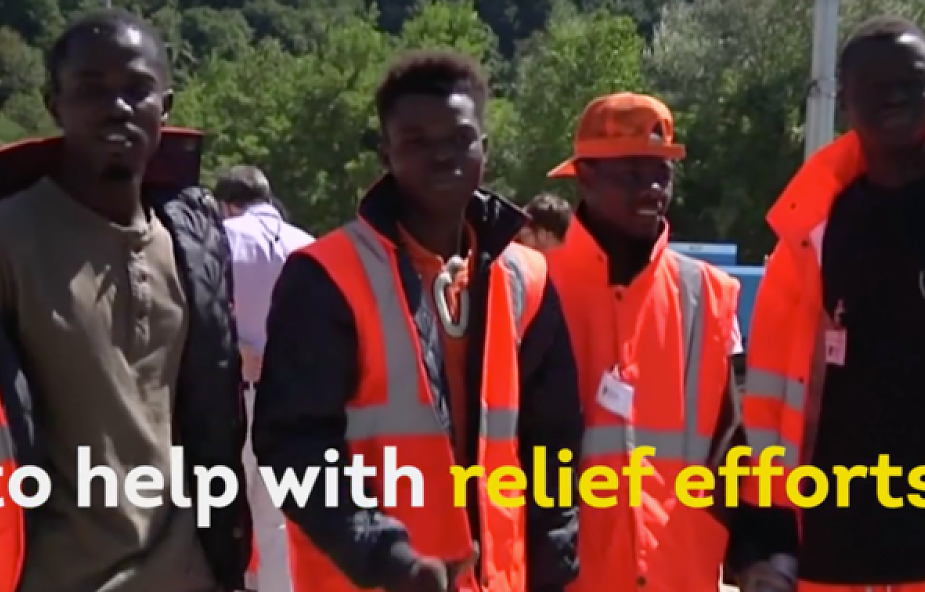 Włochy: uchodźcy pomogli ofiarom trzęsienia ziemi [WIDEO]