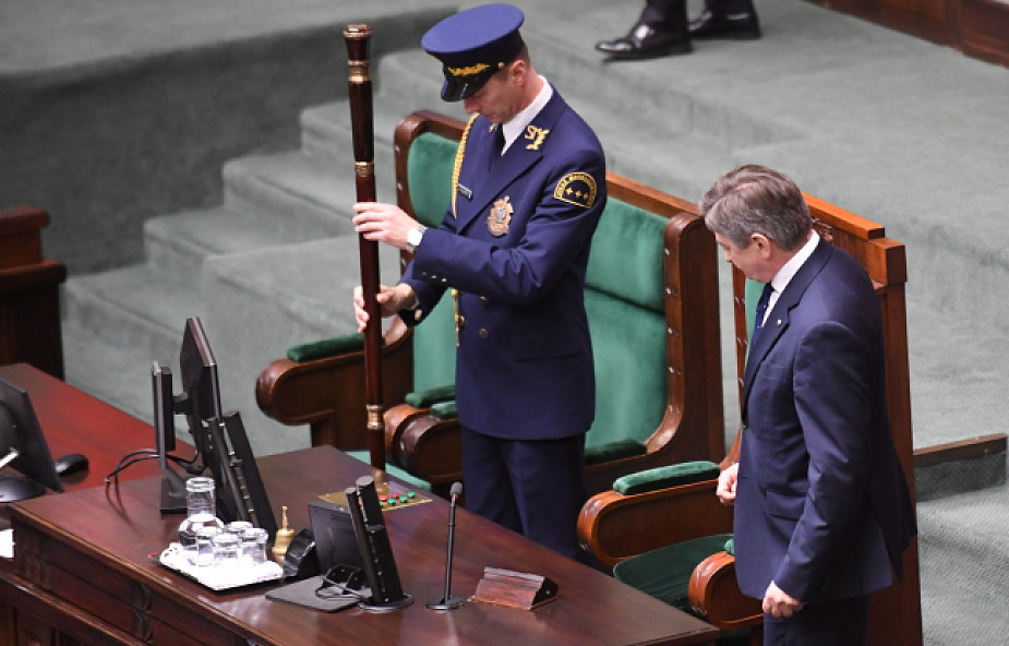Sejm wznowił obrady; marszałek ogłosił przerwę w posiedzeniu do 25 stycznia