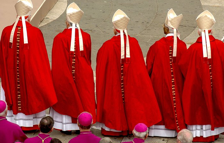 Biskupi: cała klasa polityczna powinna wylewać łzy pokuty