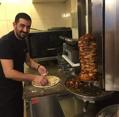 Są uchodźcami z Syrii. Właśnie założyli w Polsce swoją restaurację - zdjęcie w treści artykułu nr 2