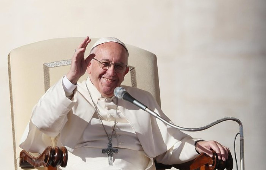 Papież Franciszek ochrzcił 28 dzieci
