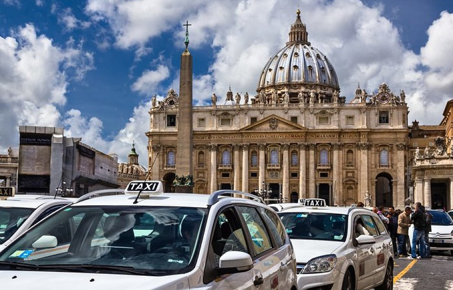 Włochy: taksówkarze w Rzymie przejdą kurs dobrych manier. "Muszą być symbolem gościnności"