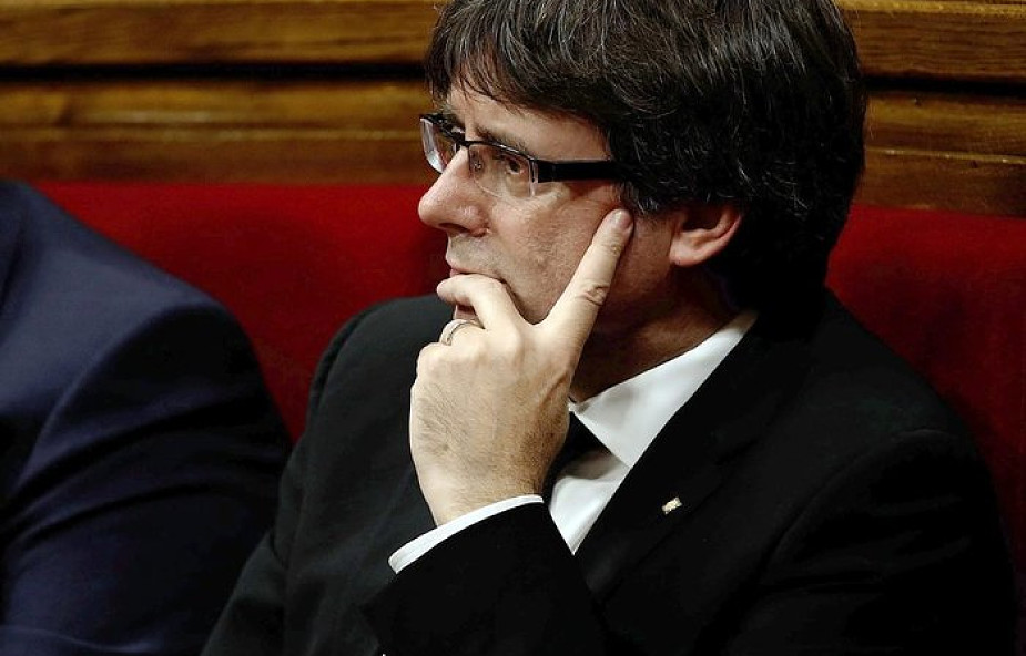 Puigdemont chce, by parlament Katalonii zawiesił skutki deklaracji niepodległości