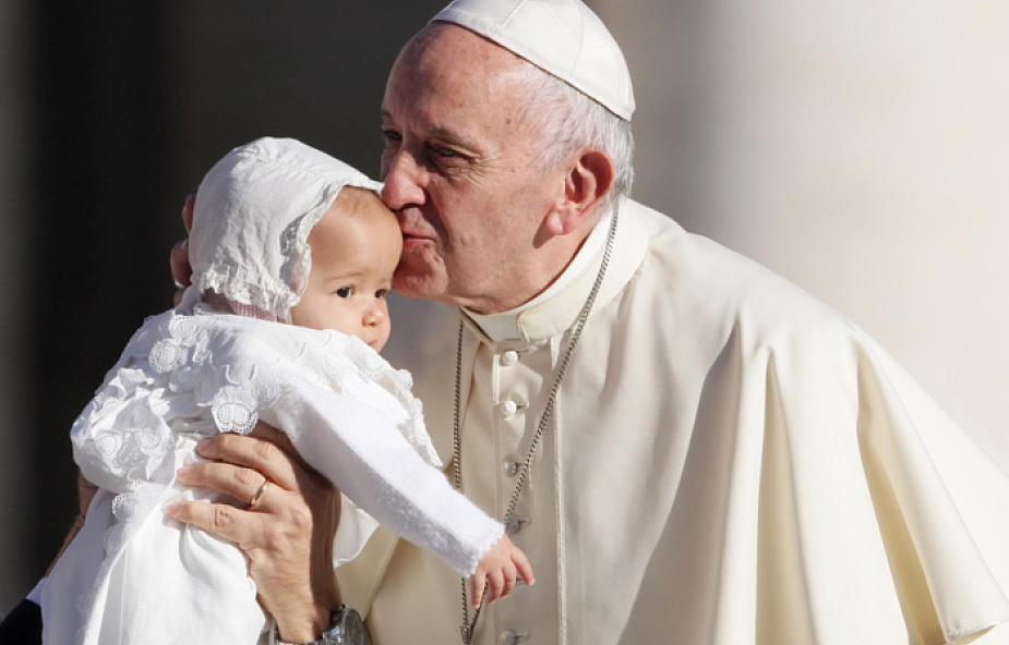 Franciszek zbliża się do człowieka dzięki mediom. 40 mln osób obserwuje go na Twitterze