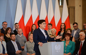 Premier o obniżeniu wieku emerytalnego: cofamy szkodliwą i niechcianą przez Polaków decyzję