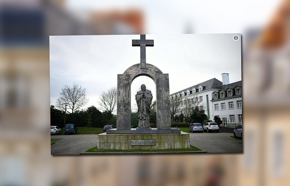 Francja: media o nakazie usunięcia krzyża z pomnika Jana Pawła II