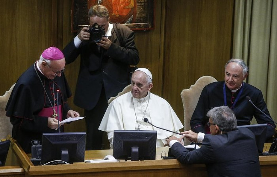Papież Franciszek apeluje o walkę z przestępstwami wobec dzieci w internecie