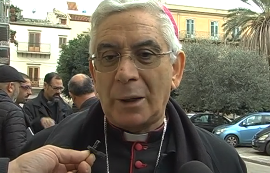 Włoski arcybiskup: przynależność do mafii pociąga za sobą ekskomunikę