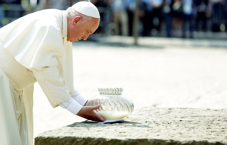 Papież Franciszek przypomniał znaczenie Uroczystości Wszystkich Świętych