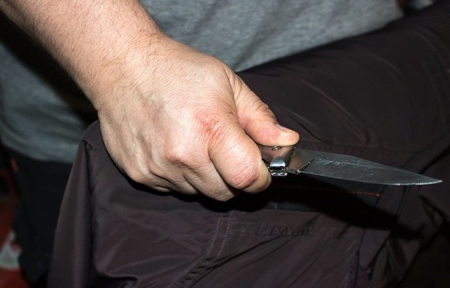 26-latek, który zaatakował nożem bliskich, aresztowany