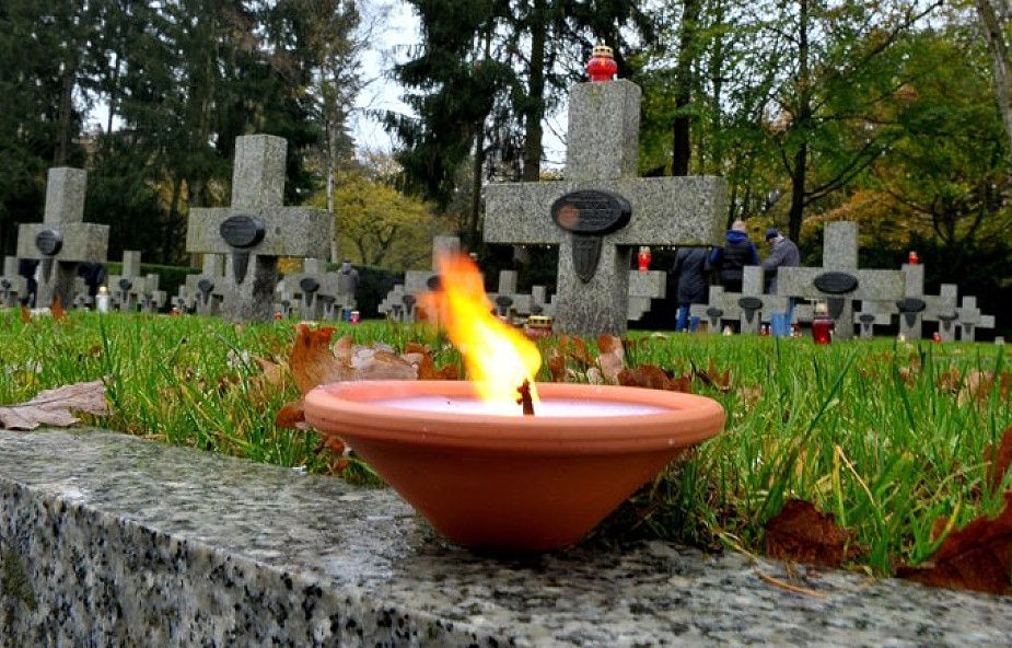 Ukraina: Polacy uczcili pamięć rodaków pochowanych na cmentarzach Kijowa