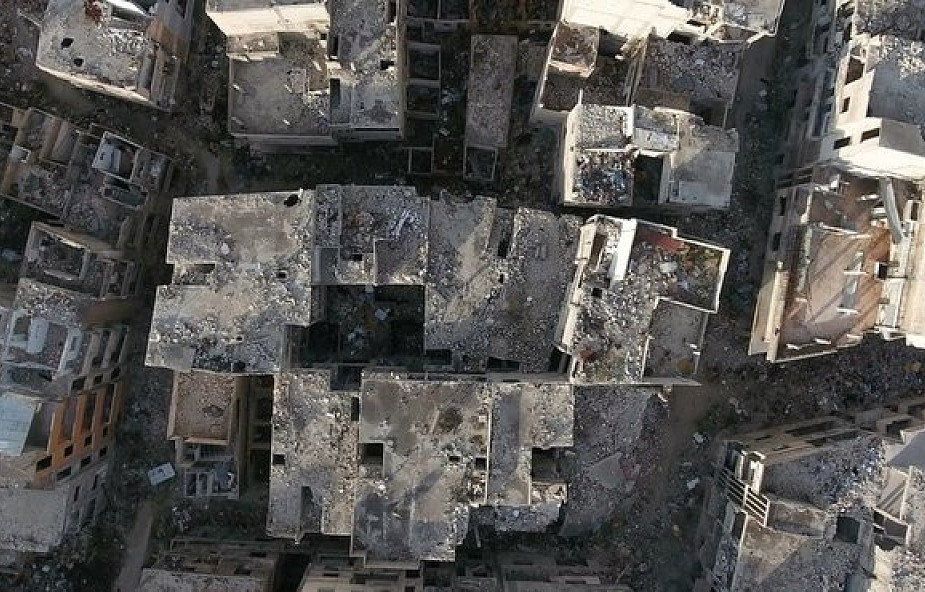 Syria: tzw. Państwo Islamskie odzyskuje Abu Kamal, traci Al-Busajrę i Markadę