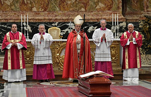 Papież na pogrzebie kard. Montezemolo: dzięki kardynałowi Kościół ma więź z narodem żydowskim