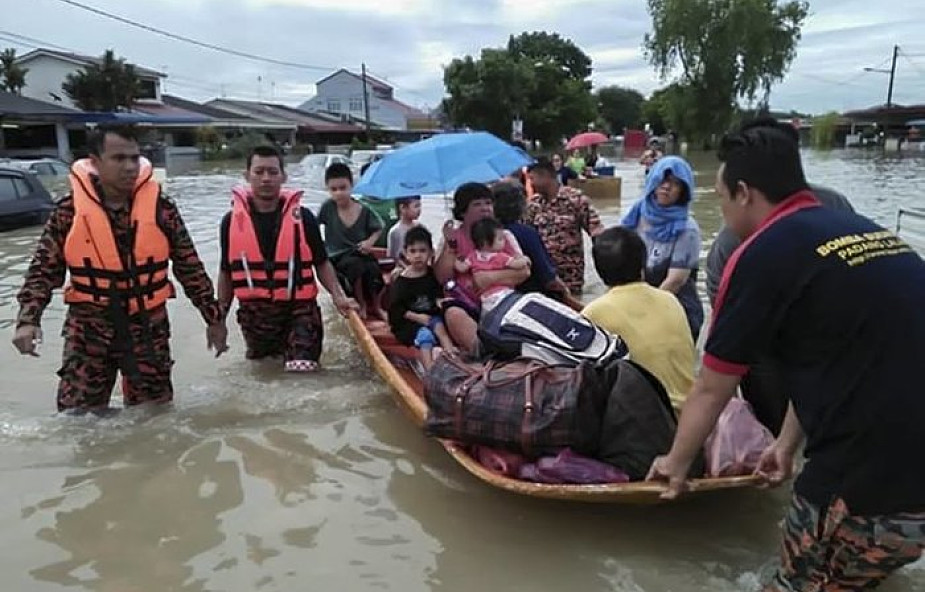 Wietnam: już 44 ofiary niszczycielskiego tajfunu, ulewne deszcze mogą pogorszyć sytuację