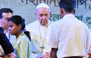 "Obecność Boga dzisiaj nazywa się też Rohingja". W Bangladeszu papież spotkał się z grupą uchodźców