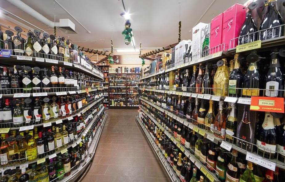 W Finlandii mocniejsze alkohole będą dostępne w sklepach spożywczych