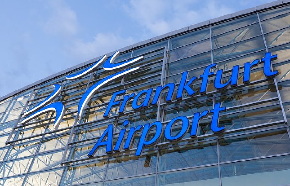Niemcy: lotnisko we Frankfurcie odwołało 170 lotów z powodu śniegu