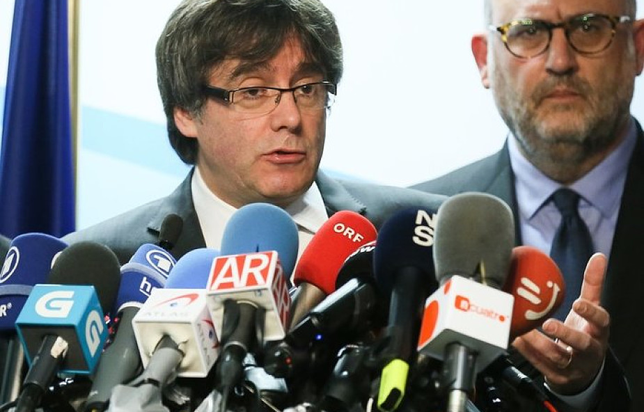 Carles Puigdemont proponuje spotkanie premierowi Hiszpanii