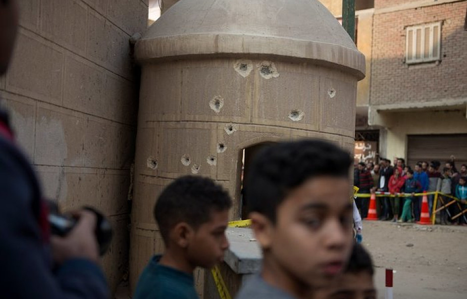 Egipt: terroryści znów zaatakowali. 10 ofiar zamachu na kościół koptyjski