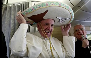 Sombrero papieża na aukcji charytatywnej!