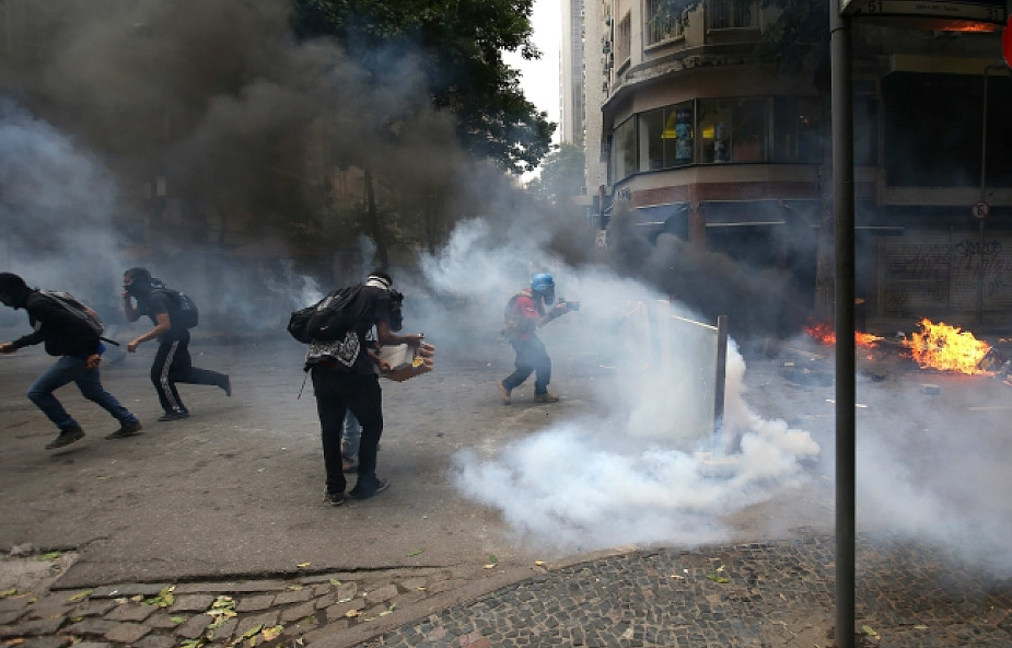 Brazylijska policja strajkuje; na ulicach chaos. Zginęło 100 osób